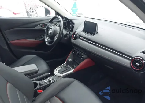 2016 Mazda Cx-3 Touring z USA, uszkodzony, nr VIN JM1DKBC73G0118487